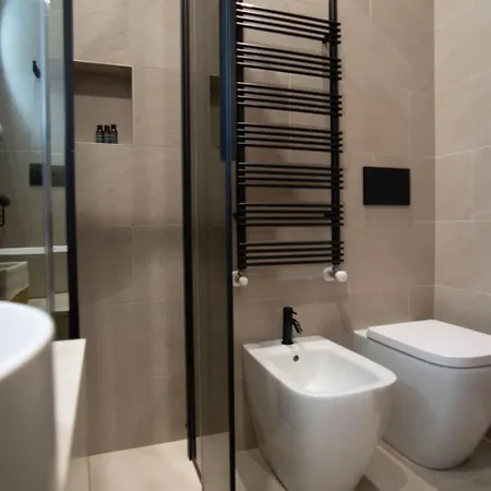 Sunkissed Porta Venezia Apartment