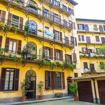 Sunkissed Porta Venezia Apartment Milan
